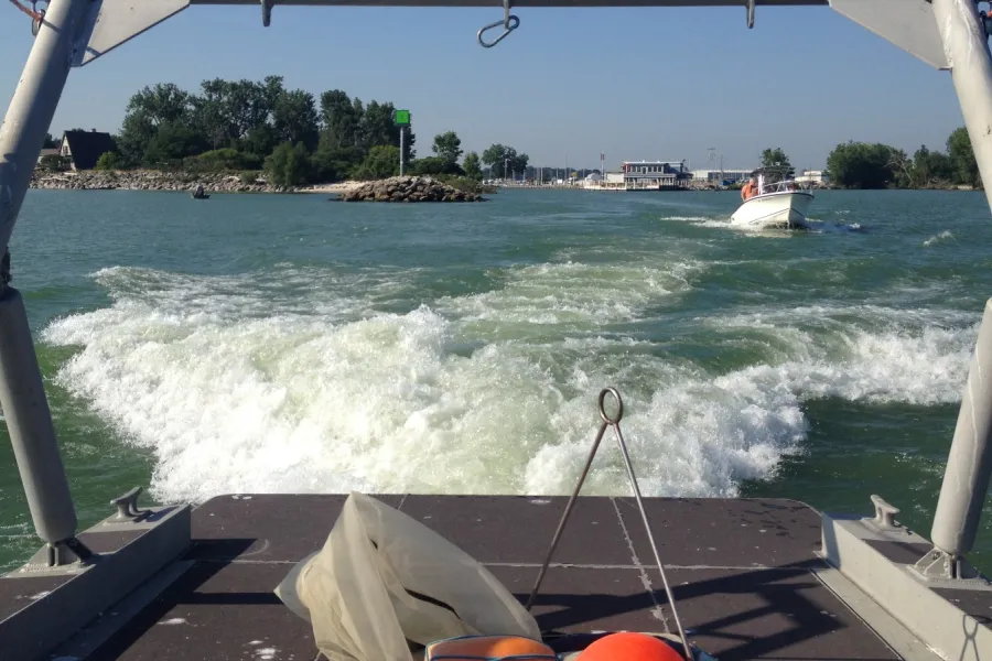 RV Carmen wake